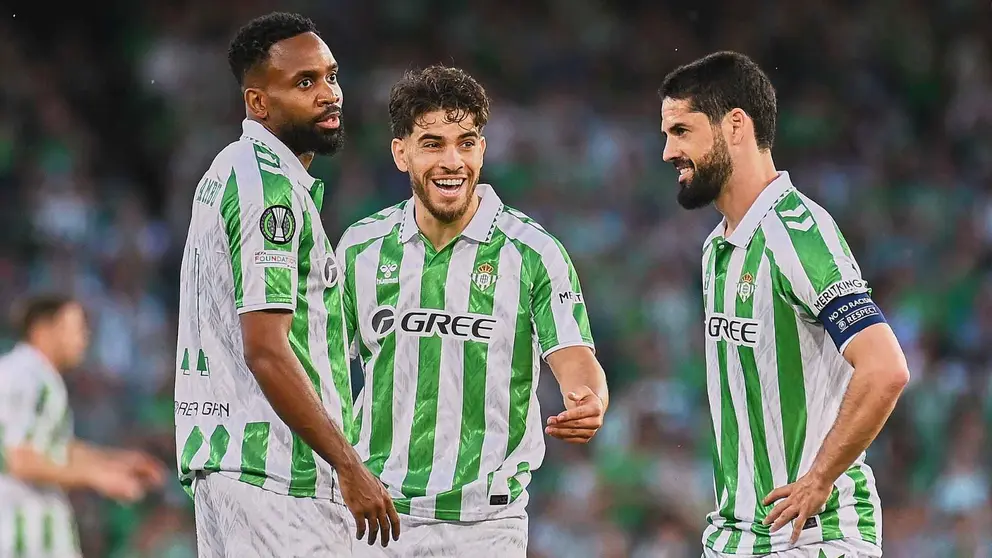 Abde, Bakambu e Isco en el Real Betis - Fiorentina | Salvador L&oacute;pez Medina para El MIRA