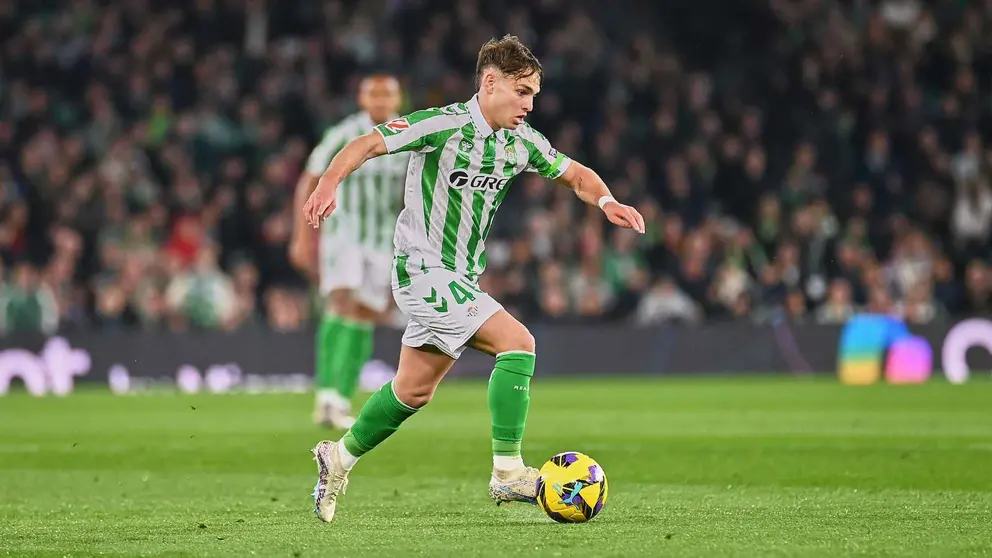 &Aacute;ngel Ortiz en un partido del Real Betis | Salvador L&oacute;pez Medina para El MIRA