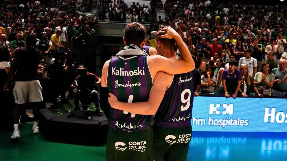 Dos puntos sirven al Unicaja Baloncesto para destronar al Real Madrid