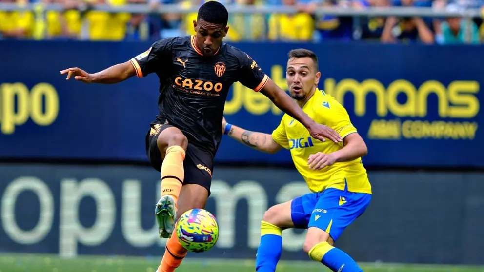 Gonzalo Escalante en un C&aacute;diz CF - Valencia CF