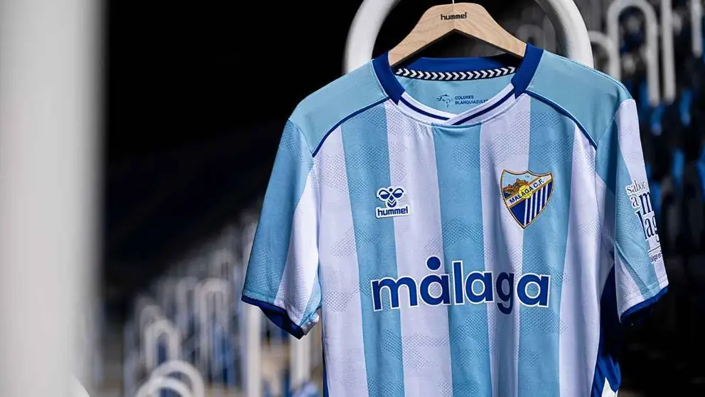 El M&aacute;laga CF se cuela en la alta costura: analizamos su nueva camiseta como si fuera de pasarela