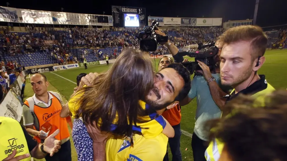 Dani G&uuml;iza celebra el ascenso del C&aacute;diz CF ante el H&eacute;rcules de Alicante