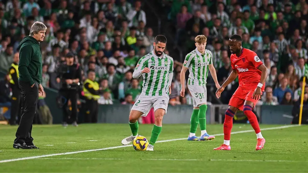 Isco y Lukebakio en el Real Betis - Sevilla FC | Salvador L&oacute;pez Medina para El MIRA