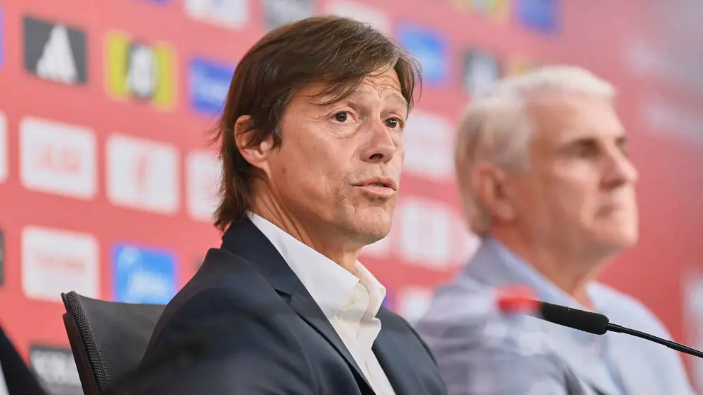 Mat&iacute;as Almeyda en su presentaci&oacute;n con el Sevilla FC | Salvador L&oacute;pez Medina para El MIRA