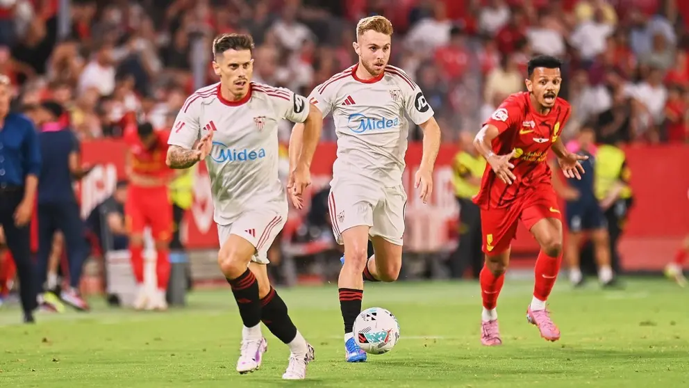 Peque Fern&aacute;ndez en el Sevilla FC - Al Qadsiah de pretemporada | Salvador L&oacute;pez Medina para El MIRA