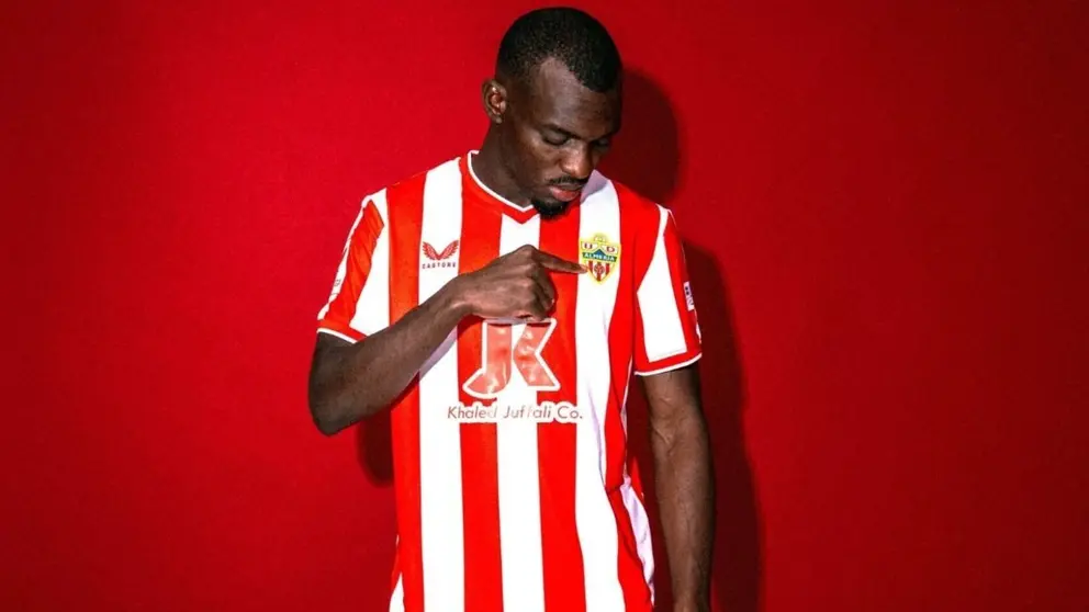 Bruno Langa durante su presentaci&oacute;n con la UD Almer&iacute;a | UDA