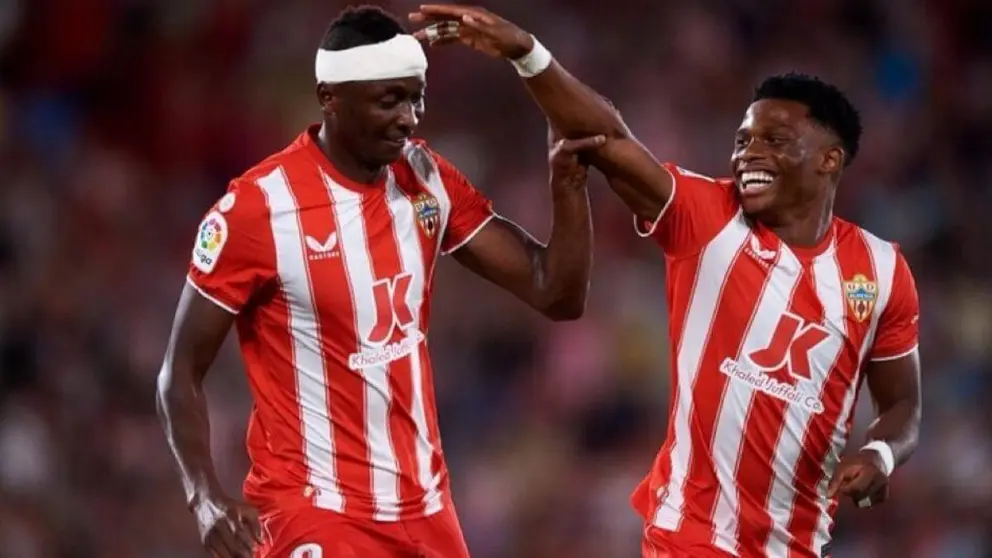 Umar Sadiq y Largie Ramazani celebran un gol de la UD Almer&iacute;a | LaLiga