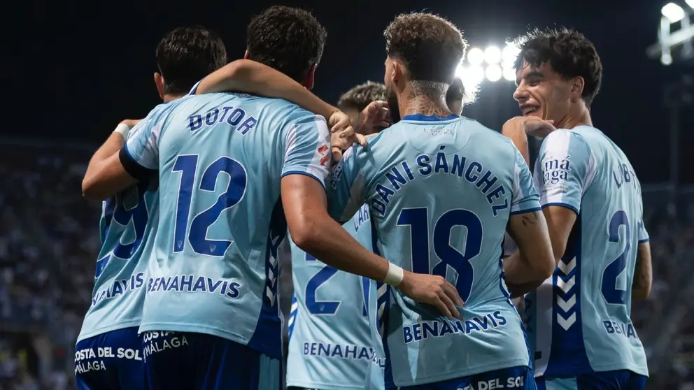 Los jugadores del M&aacute;laga CF celebran un gol anotado en la temporada 25/26 | MCF