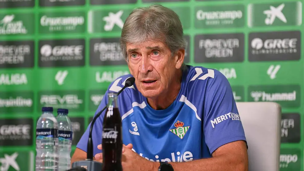 Manuel Pellegrini en la rueda de prensa previa al Real Betis - Real Sociedad | Salvador L&oacute;pez Medina para El MIRA