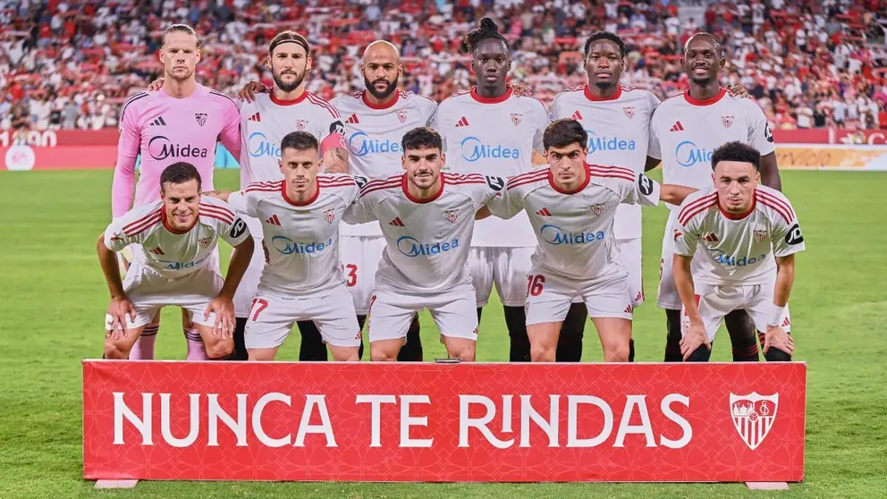 Once titular del Sevilla FC contra el Elche CF | Salvador L&oacute;pez Medina para El MIRA