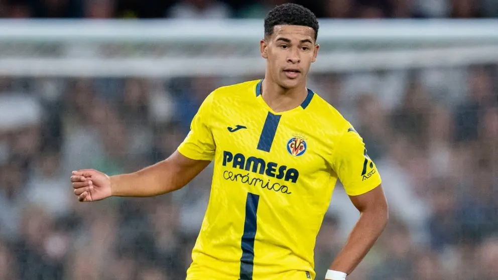 Santiago Mouri&ntilde;o durante un partido de Champions League con el Villarreal CF | VCF