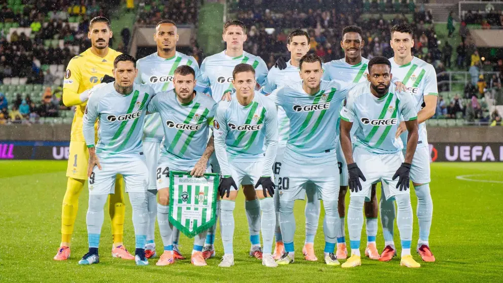 Alineaci&oacute;n del Real Betis en el partido ante el Ludogorets | @RealBetis