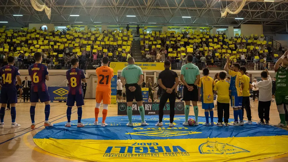 C&aacute;diz vibra con una noche hist&oacute;rica de futsal en el Ciudad de C&aacute;diz