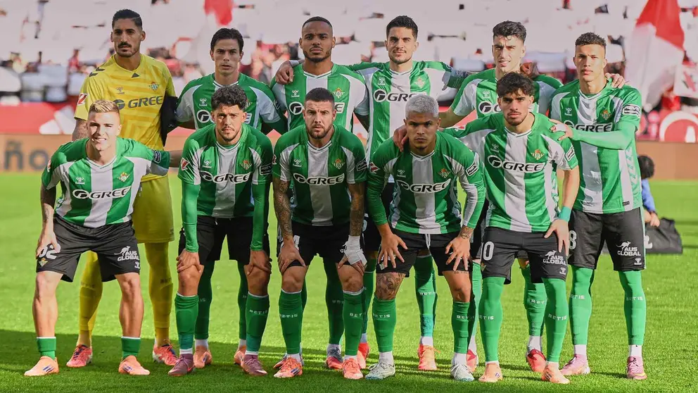Alineaci&oacute;n del Real Betis ante el Sevilla FC | Salvador L&oacute;pez Medina