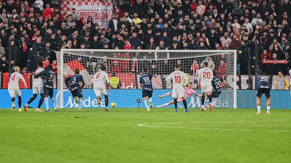 Gol de Marcos Alonso en el Sevilla FC - Celta de Vigo | Salvador L&oacute;pez Medina