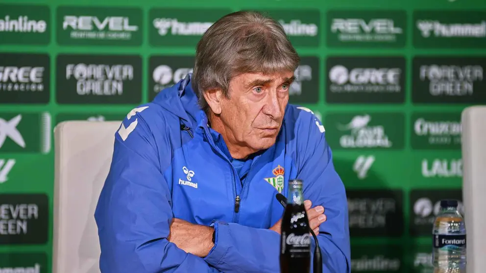 Manuel Pellegrini en rueda de prensa | Salvador L&oacute;pez Medina