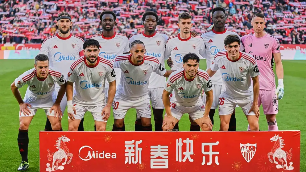 Alineaci&oacute;n del Sevilla en el partido ante el Deportivo Alav&eacute;s | Salvador L&oacute;pez Medina