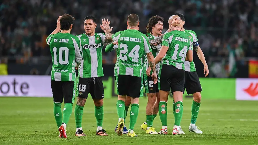 Gol de Amrabat en el Real Betis - Panathinaikos | Salvador L&oacute;pez Medina
