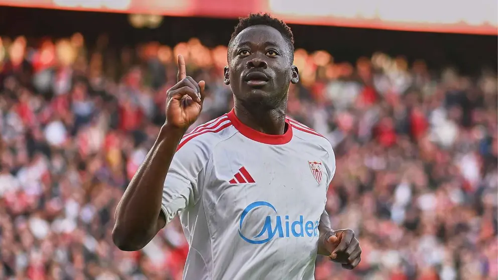 Akor Adams celebra su gol en el Sevilla FC - Rayo Vallecano | Salvador L&oacute;pez Medina