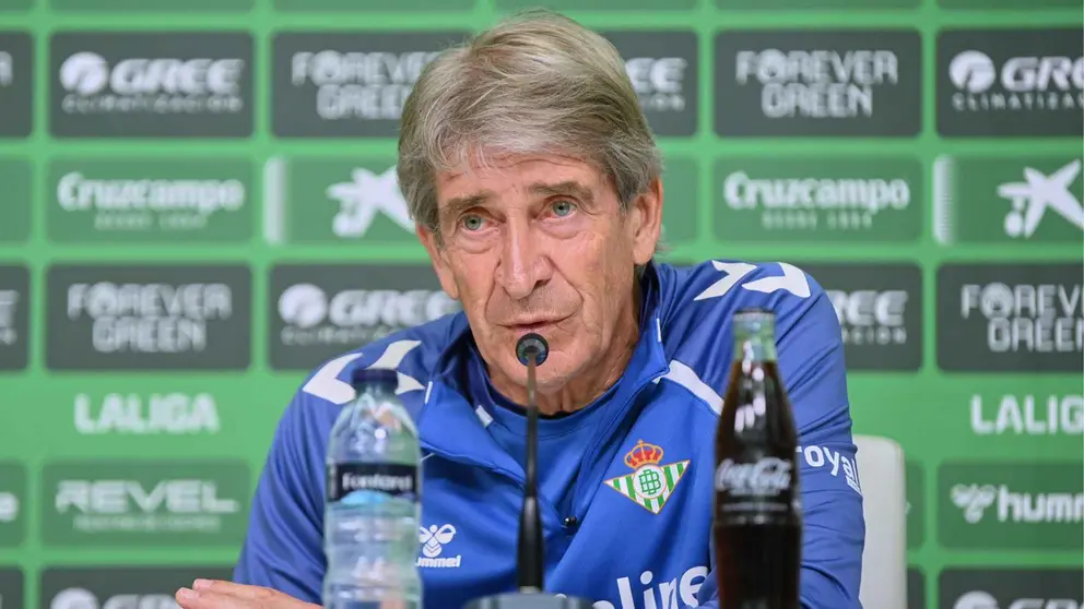 Manuel Pellegrini en rueda de prensa | Salvador L&oacute;pez Medina