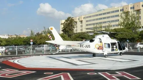 26/09/2011 Helic&oacute;ptero 061.

Del conjunto de poblaciones que han requerido la asistencia del equipo de emergencias a&eacute;reo del 061, destacan por el volumen de solicitudes realizadas en estos cinco meses las localidades de Co&iacute;n --seis--, Marbella --10-- y Ronda --16-- donde se concentr&oacute; el mayor n&uacute;mero de servicios.

POLITICA M&Aacute;LAGA SOCIEDAD ANDALUC&Iacute;A ESPA&Ntilde;A EUROPA
EUROPA PRESS/EPES