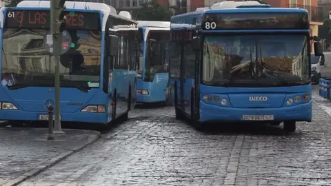 Imagen de autobuses en el centro de Jerez.
