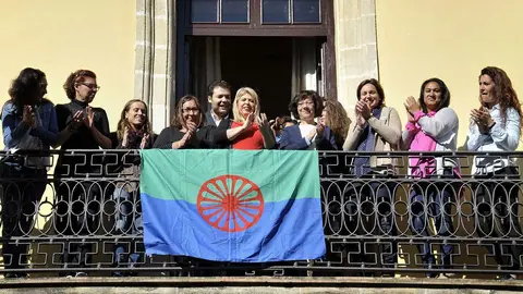 Bandera Gitana en el Ayuntamiento de Jerez