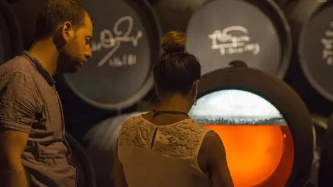 Visitas nocturnas en Bodegas Fundador | Jonocla Fotograf&iacute;a para MIRA Jerez