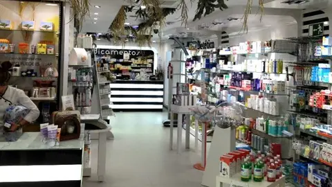 Imagen del interior de la Farmacia | Fuente: Facebook 