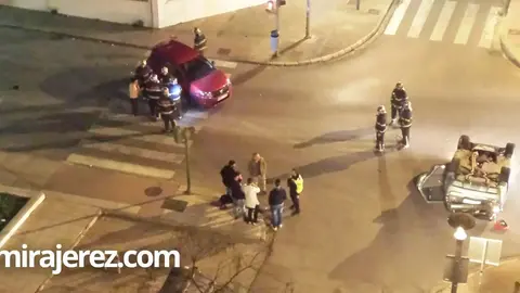 Accidente en cruce de la avenida Jos&eacute; C&aacute;diz Salvatierra con la calle Santo Domingo | Imagen de Nacho Almeda