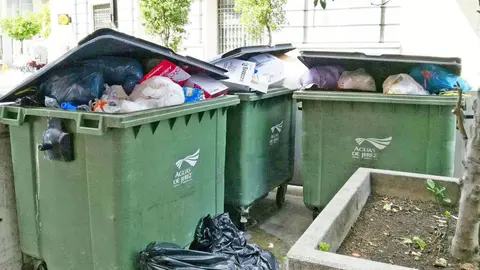 Una de las im&aacute;genes  de la Calle Corredera entregada por Acoje a Medio Ambiente