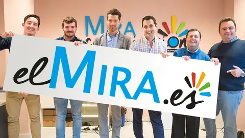 De Izquierda a Derecha: Manuel J. Ruiz-Berdejo, redactor en MIRA Jerez, &Aacute;lvaro Richarte, Direcci&oacute;n de Grupo MIRA, Alberto Alcantara, CEO de Xerintel, Jaime N&uacute;&ntilde;ez, CEO de MIRA Comunicaci&oacute;n, Francisco M&aacute;rquez, redactor en MIRA C&aacute;diz, y Keko Romero, Coordinador en MIRA Bah&iacute;a de C&aacute;diz | Christian Cantizano para MIRA Jerez