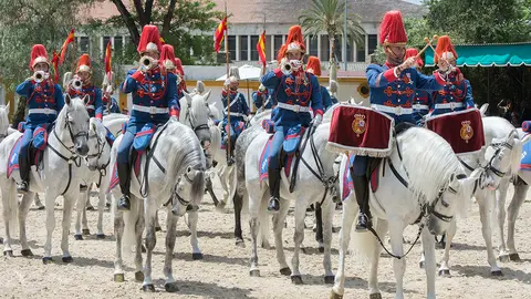 Guardia Real recoge el Caballo de Oro en Jerez | Noelia Herrera, de Jonocla Fotograf&iacute;a, para MIRA Jerez