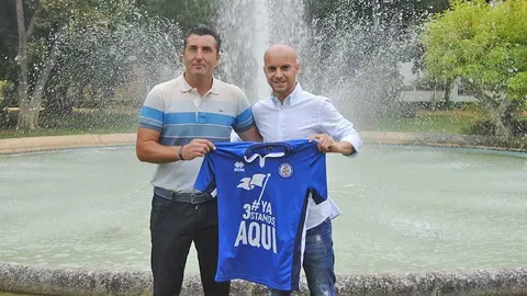 Presentaci&oacute;n de Javi Casares como nuevo jugador del Xerez Deportivo FC | Foto de Manuel Jes&uacute;s Ruiz