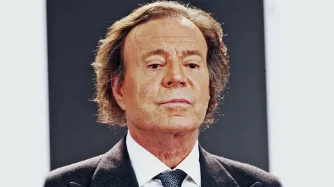 Julio Iglesias cumple 75 a&ntilde;os entre la incertidumbre sobre su carrera