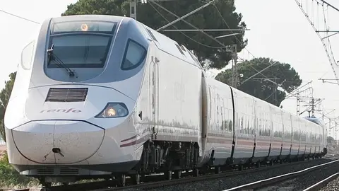 Un tren Alvia en una foto de archivo