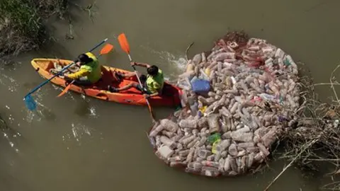 V&iacute;a: Greenpeace