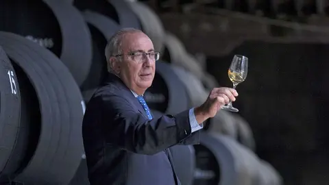 Antonio Flores Gonz&aacute;lez, en&oacute;logo de Bodegas Gonz&aacute;lez Byass