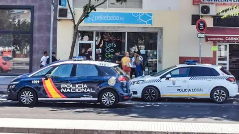 Tienda de pekebeb&eacute;.es saqueada, Avenida de Arcos, Jerez | Jes&uacute;s Catal&aacute;n