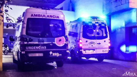 Ambulancias llegando al Hospital de Jerez | Archivo