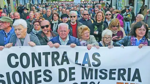 Manifestaci&oacute;n de pensionistas | Archivo