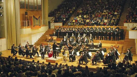 ORQUESTA Y CORO CIUDAD DE GRANADA
EL MES&ecirc;AS
(CONCIERTO PARTICIPATIVO)
MARIE ALEXIS, SOPRANO; MARINA PARDO, CONTRALTO; J. PATRICK RAFTERY, TENOR; JOAN MARTIN-ROYO, BAJO.
CORO CIUDAD DE LA ALHAMBRA, ELENA PEINADO, DIRECTORA.
ORFEON DE GRANADA, FRANCVISCO RUIZ, DIRECTOR.
JEAN-JACQUES KANTOROW, DIRECTOR