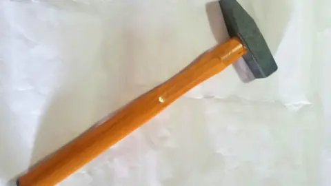 Martillo de obra | Archivo