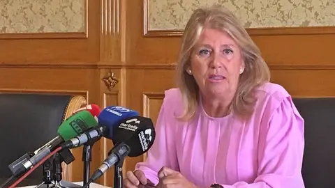 &Aacute;ngeles Mu&ntilde;oz