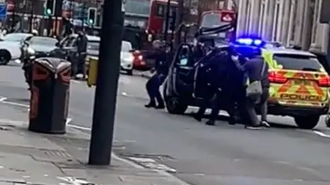 Icons running calendar. Vector. Logo. Funny illustration of a paper tear-off calendar. Cartoon badge, emblem for the company. Sticker and mascot for the store site. Mode of operation.