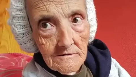 T&iacute;a Pepa | Youtube