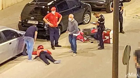 Repartidor herido tras caer en la calle Hermano Valeriano Le&oacute;n, en Jerez | elMIRA.es
