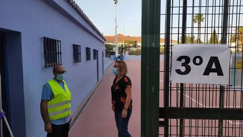 22/09/2020 Maril&oacute; Olmedo, edil de Educaci&oacute;n del Ayuntamiento de Mijas, en una visita al CEIP Garc&iacute;a del Olmo
POLITICA ANDALUC&Iacute;A ESPA&Ntilde;A EUROPA M&Aacute;LAGA
AYUNTAMIENTO DE MIJAS