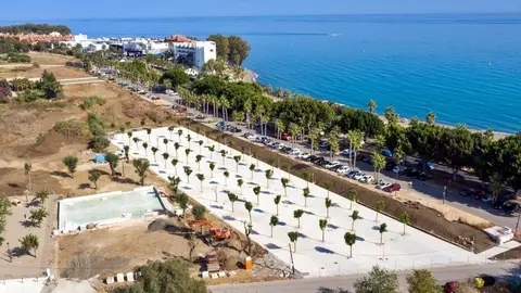 23/09/2020 M&aacute;laga.- El Ayuntamiento de Estepona inicia la obra de la segunda pista deportiva en La Cala.

El Ayuntamiento del municipio malague&ntilde;o de Estepona (M&aacute;laga) ha informado de que han comenzado las obras de la segunda pista deportiva que se va a construir en la zona de La Cala. Los trabajos de esta instalaci&oacute;n, donde se podr&aacute; practicar f&uacute;tbol sala y baloncesto, est&aacute;n siendo ejecutados por la empresa local Multiservicios Pazos y estar&aacute;n finalizados dentro de un mes.

POLITICA ANDALUC&Iacute;A ESPA&Ntilde;A EUROPA M&Aacute;LAGA
PICASA