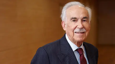 06/06/2014 Enrique P&eacute;rez Flores, fundador y presidente de honor de La Zagaleta, fallecido en EStepona a los 97 a&ntilde;os..

El empresario Enrique P&eacute;rez Flores, fundador y presidente de honor de La Zagaleta, falleci&oacute; este domingo en el municipio malague&ntilde;o de Estepona a los 97 a&ntilde;os.

ECONOMIA ANDALUC&Iacute;A ESPA&Ntilde;A EUROPA M&Aacute;LAGA
LA ZAGALETA